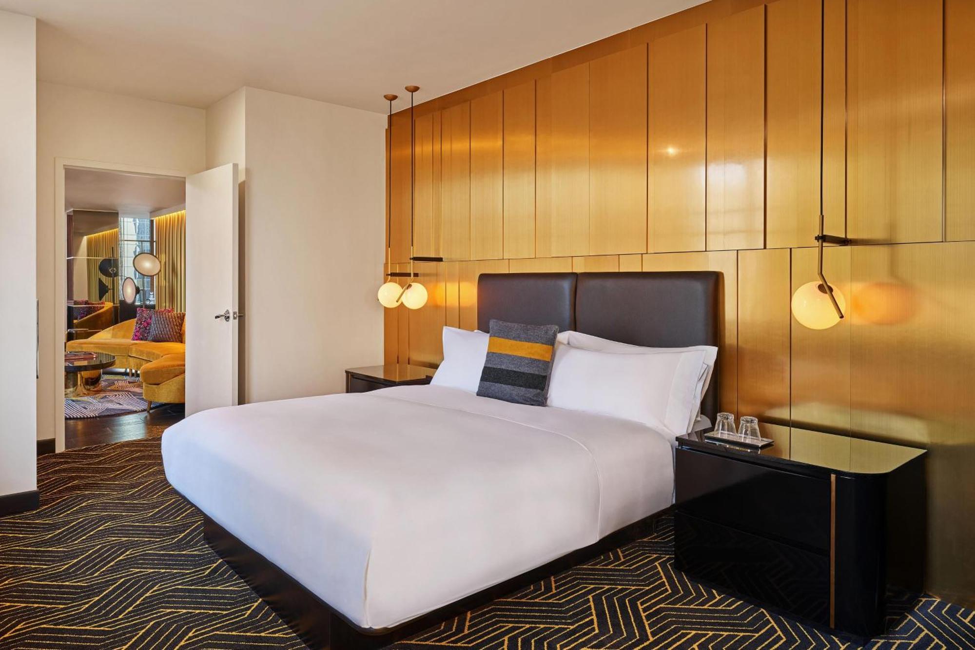 W Minneapolis - The Foshay Екстер'єр фото